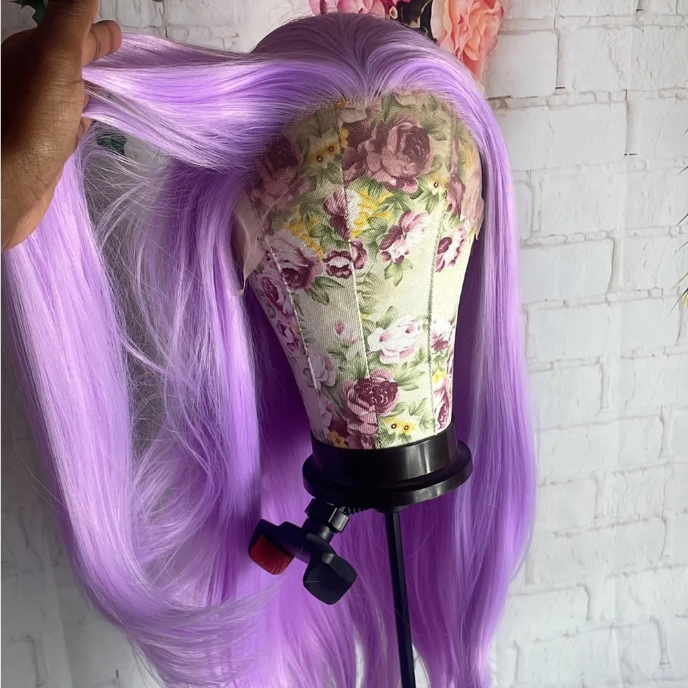 - 💫 24” LIGHT PURPLE Natural STRAIGHT LACE FRONT WIG💫 *NEW*